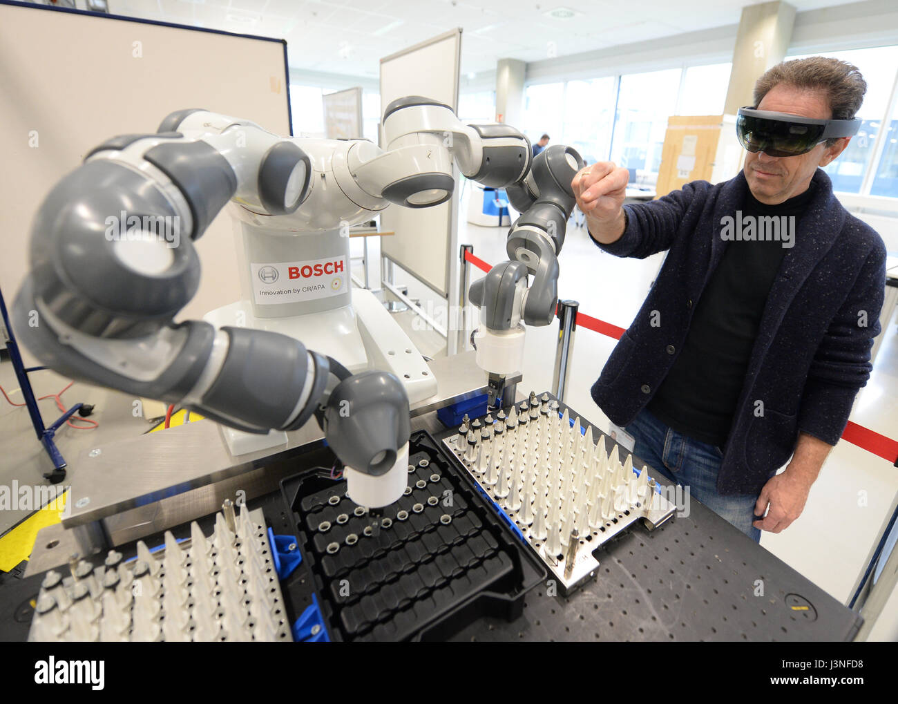 Hololens robot 2025