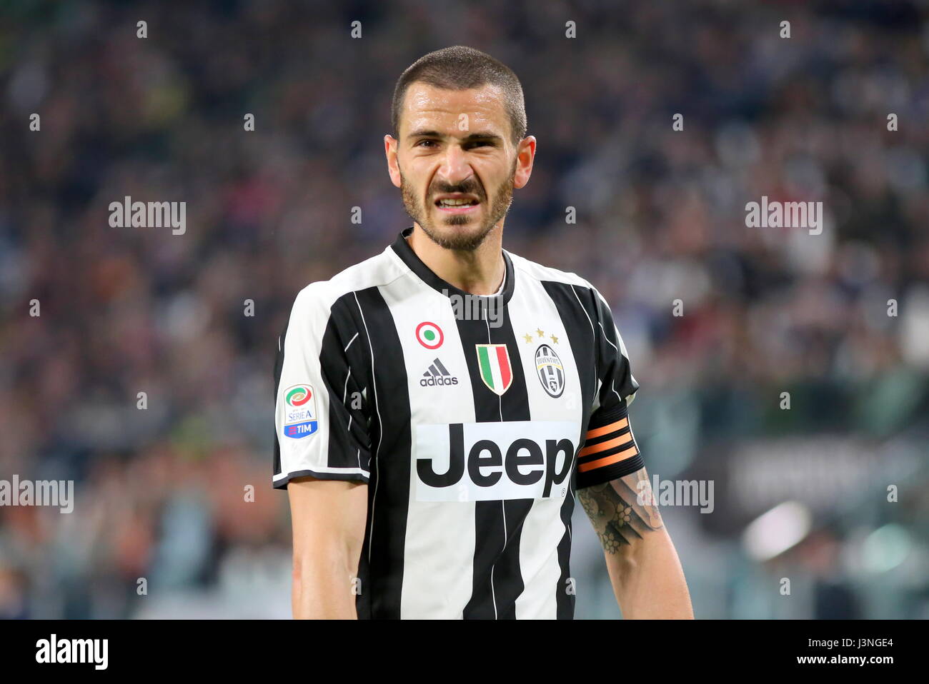 Turin, Italy. 6th May, 2017. Leonardo Bonucci (Juventus FC) during the Serie A football match between Juventus FC and Torino FC  at Juventus Stadium on may 06, 2017 in Turin, Italy. Credit: Massimiliano Ferraro/Alamy Live News Stock Photo