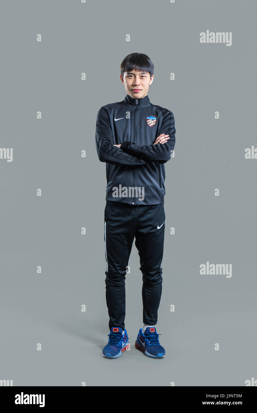 Portrait of Chinese soccer player Zhang Xiuwei of Tianjin Quanjian F.C. for  the 2017 Chinese Football Association Super League, in Yancheng city, east  China's Jiangsu province, 27 February 2017 Stock Photo - Alamy