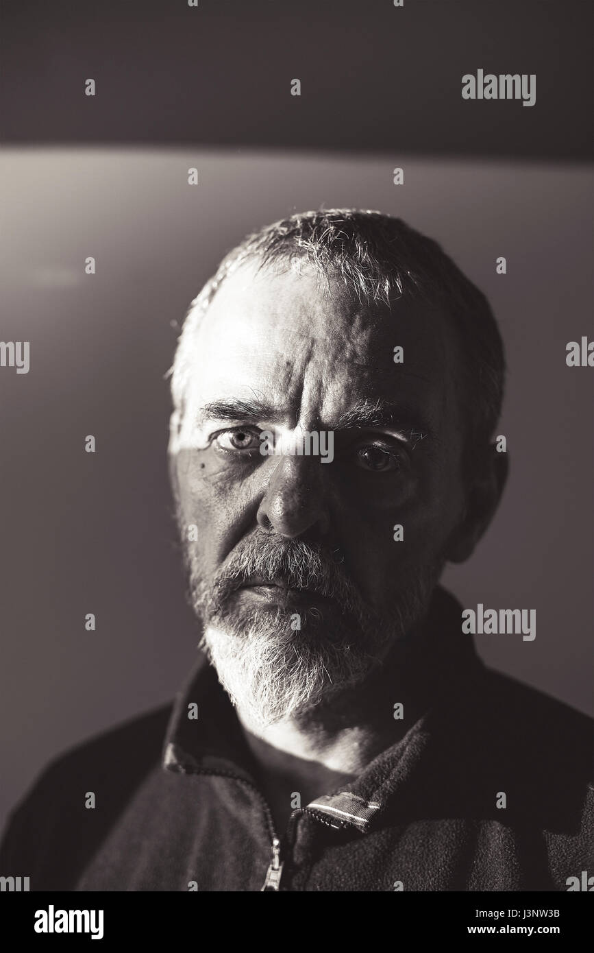 Portrait old man black and white hi-res stock photography and images ...