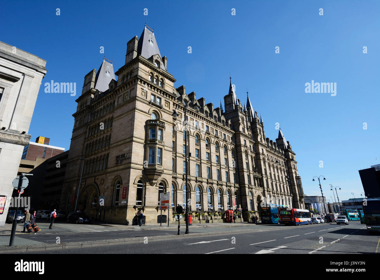 Lime Street Chambers in Liverpool. The French Renaissance style facade to Lime Street Railway Station, originally the North Western Hotel to serve rai Stock Photo