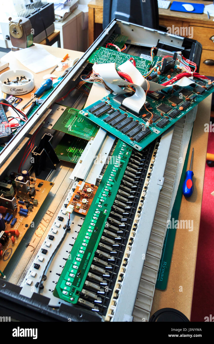 Motherboard Module Keyboard Korg m1 keyboard hi-res stock photography and images - Alamy