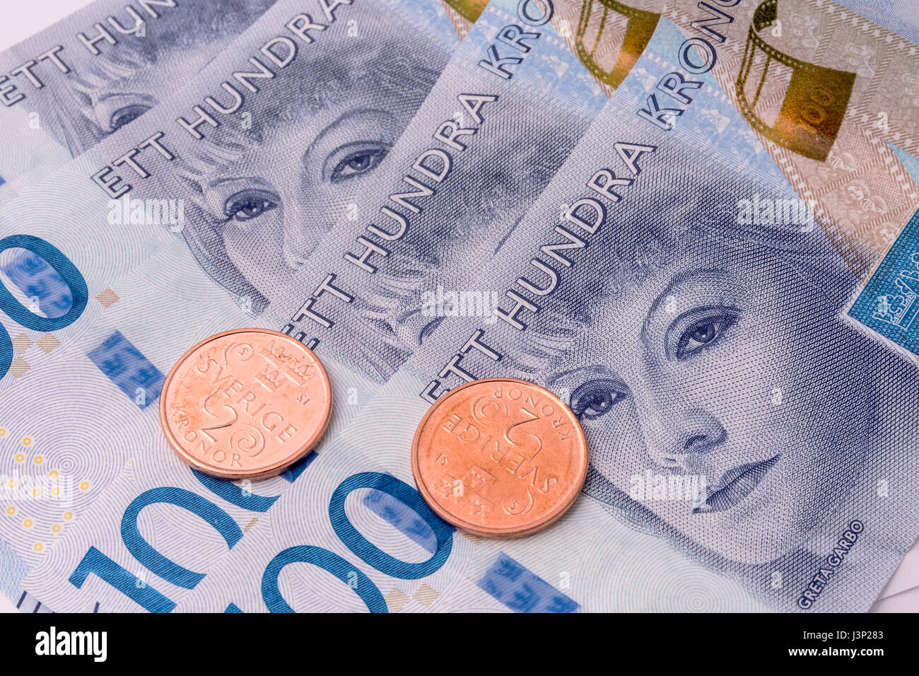 100 Swedish Crowns Banknote Hi res Stock Photography And Images Alamy 100-swedish-crowns-banknote-hi-res-stock-photography-and-images-alamy