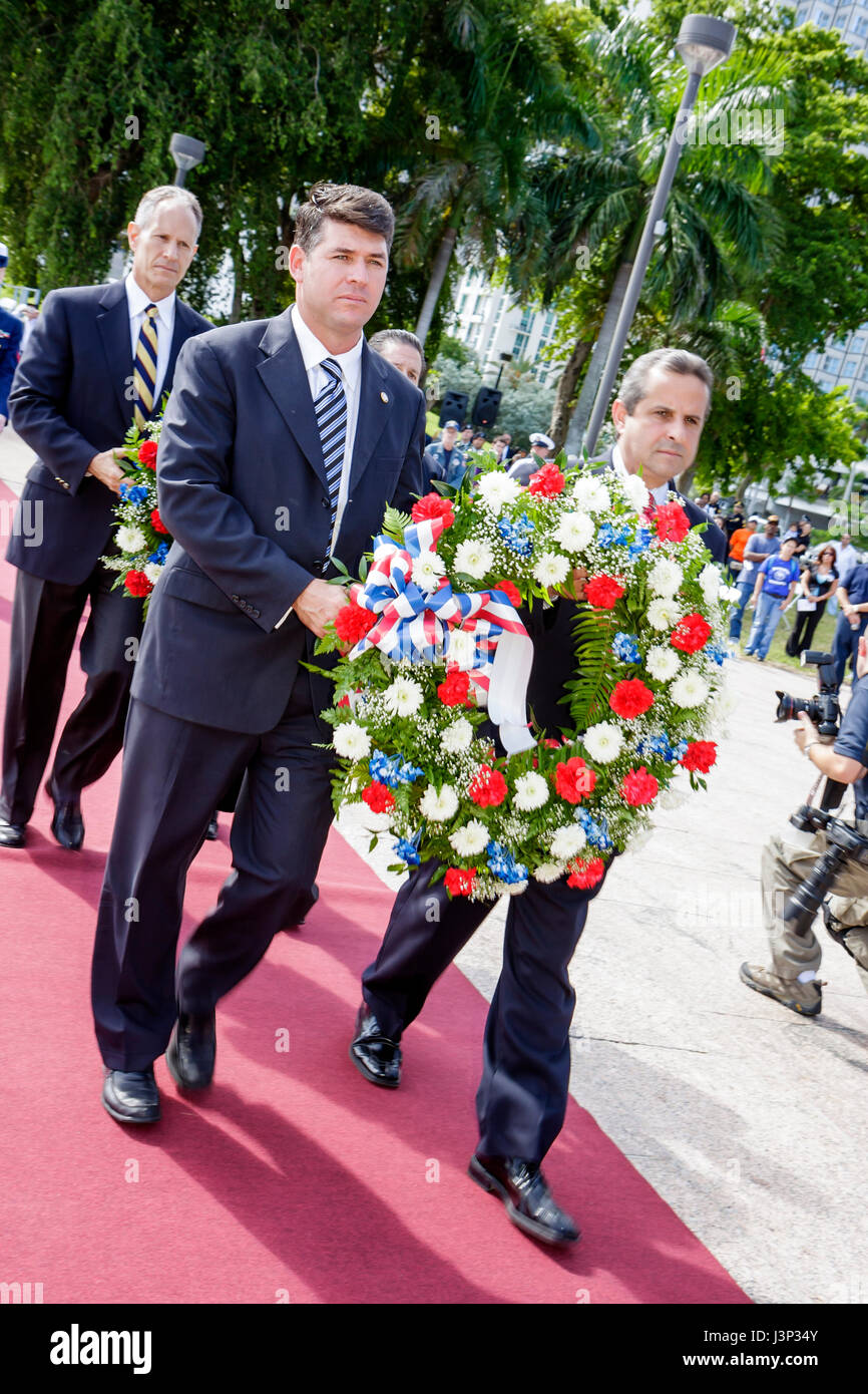 Miami Florida,Bayfront Park,The Moving Wall,Vietnam Veterans Memorial,replica,opening ceremony,military,war,wreath laying,Hispanic Latin Latino ethnic Stock Photo