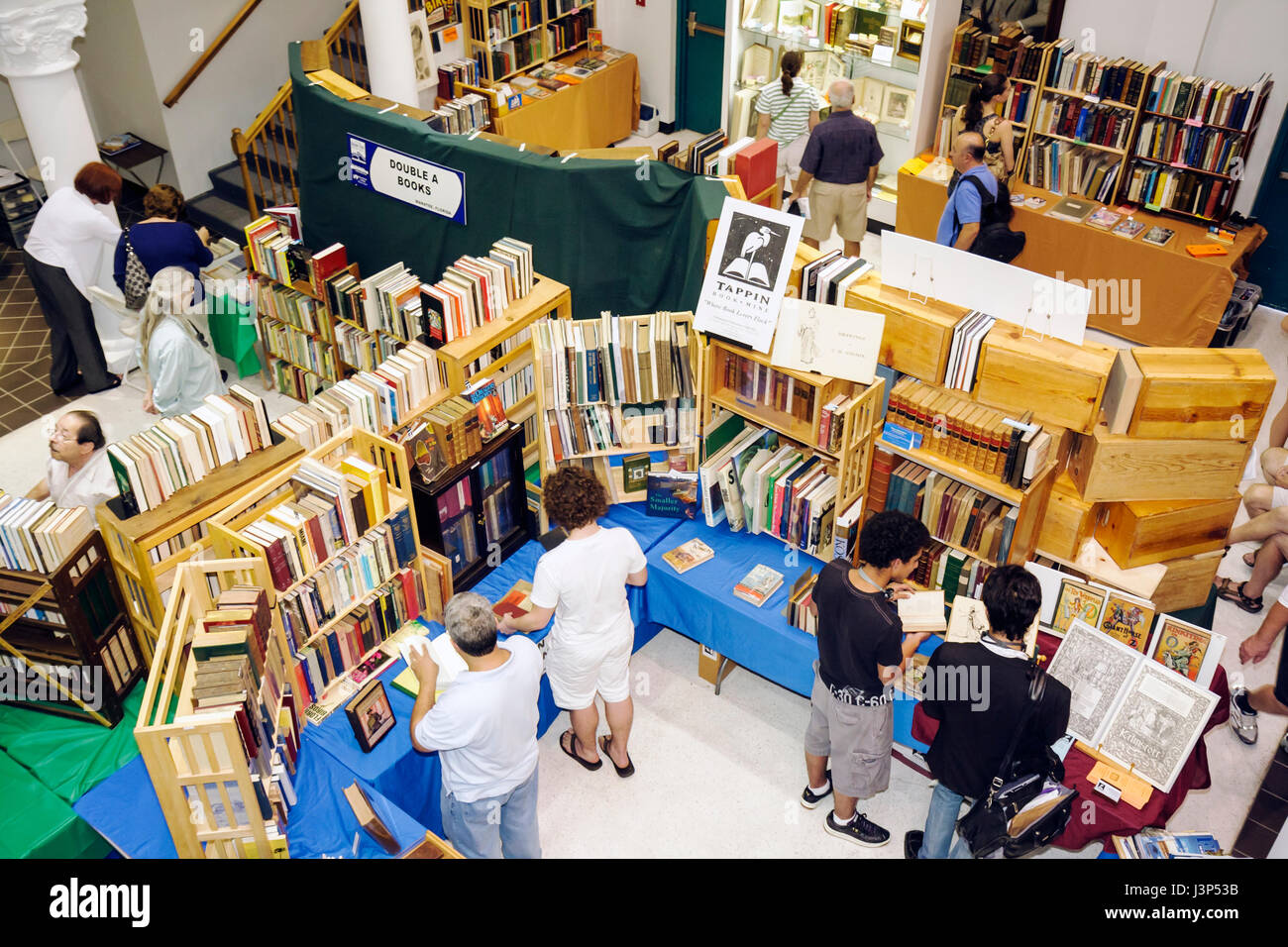 Miami Florida,Miami Dade College,campus,Miami Book Fair International