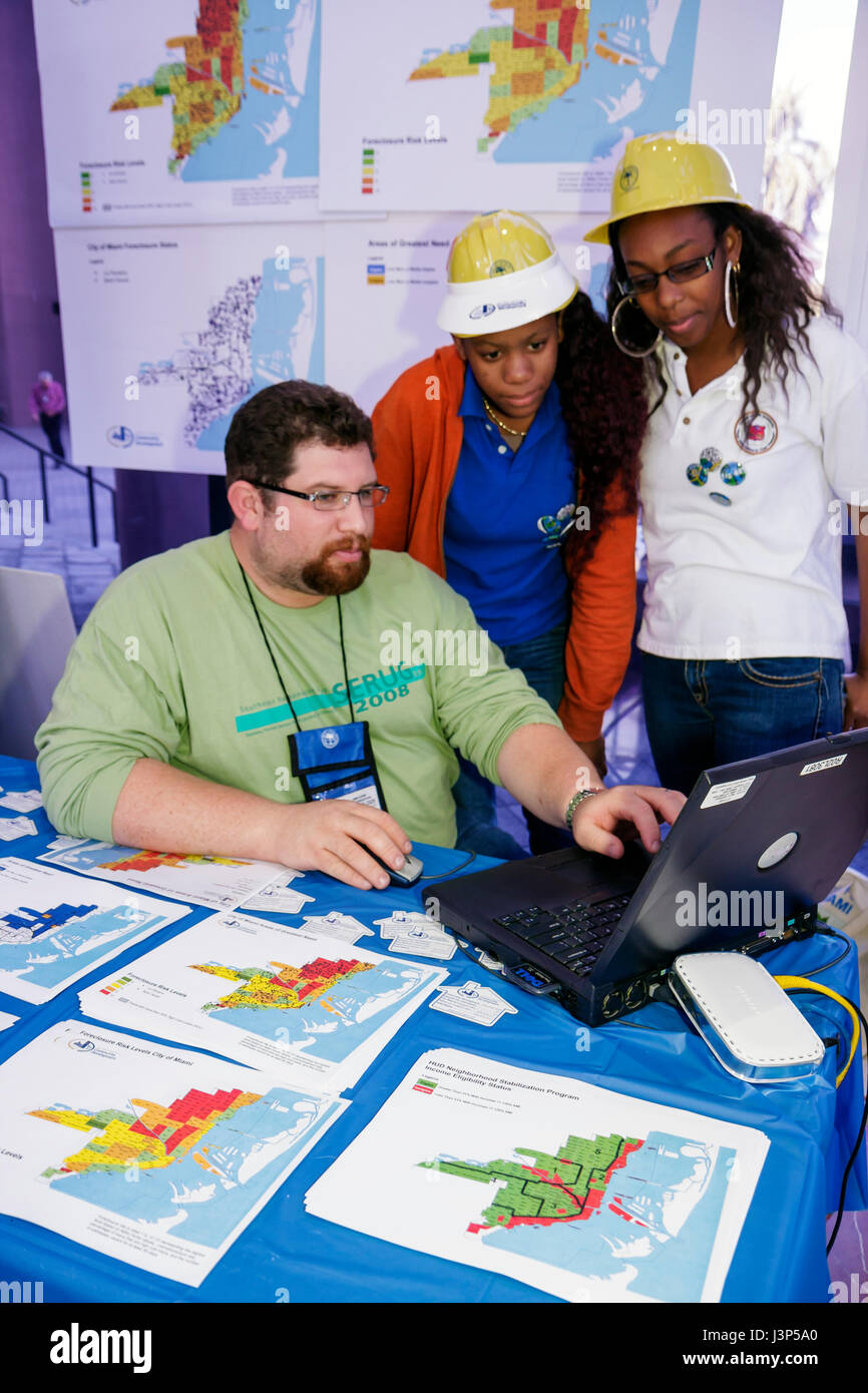Miami Florida,Miami River waterside Center,centre,Geographic