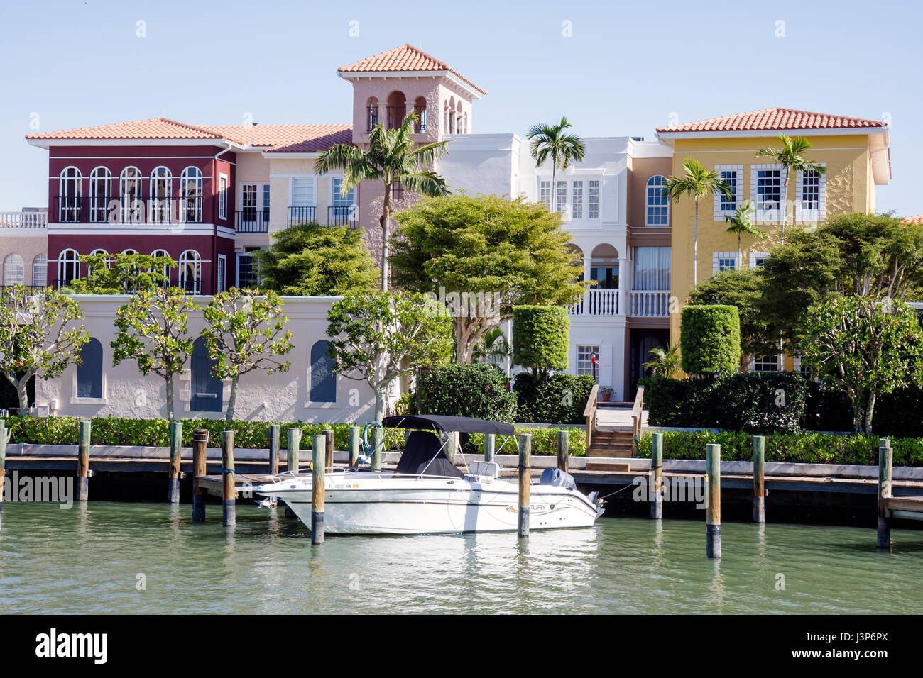 Naples Florida,Gulf Shore Boulevard,homes,townhouses,dock,pier