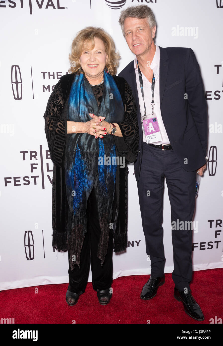 Guy hector and brenda vaccaro hires stock photography and images Alamy(02)