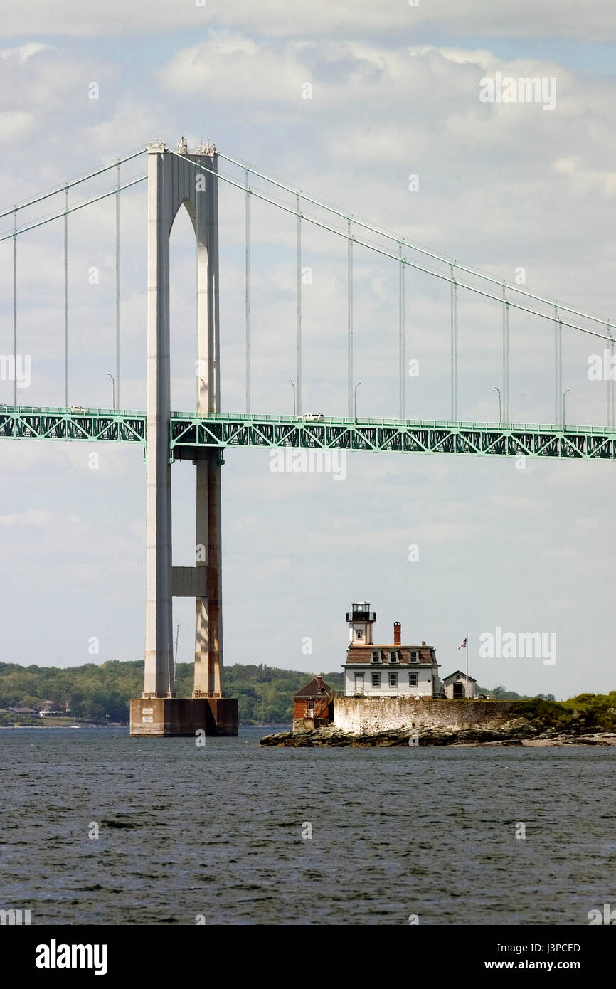 The Clayborn Pell (Jamestown) Bridge and Rose Island Light off Newport, Rhode Island, USA Stock Photo
