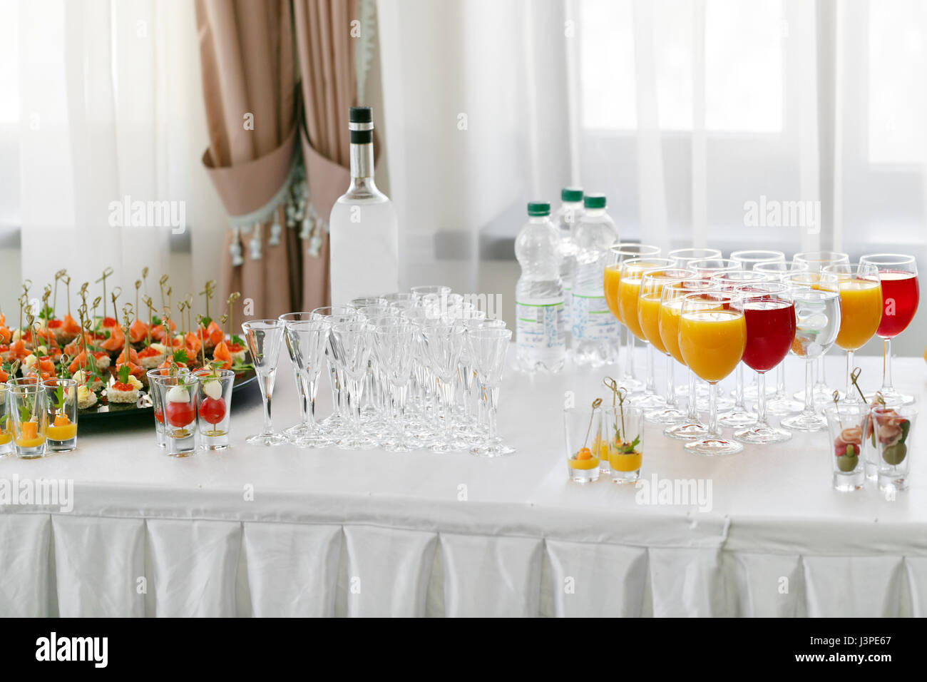 Restaurant Cocktail Tables In The Cocktail Party Ice In A Stock