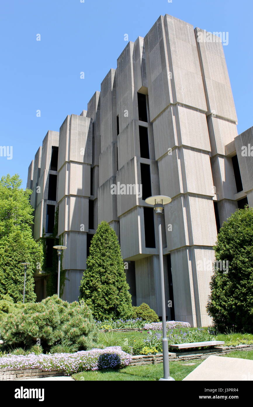 The Regenstein Library at the University of Chicago Stock Photo - Alamy