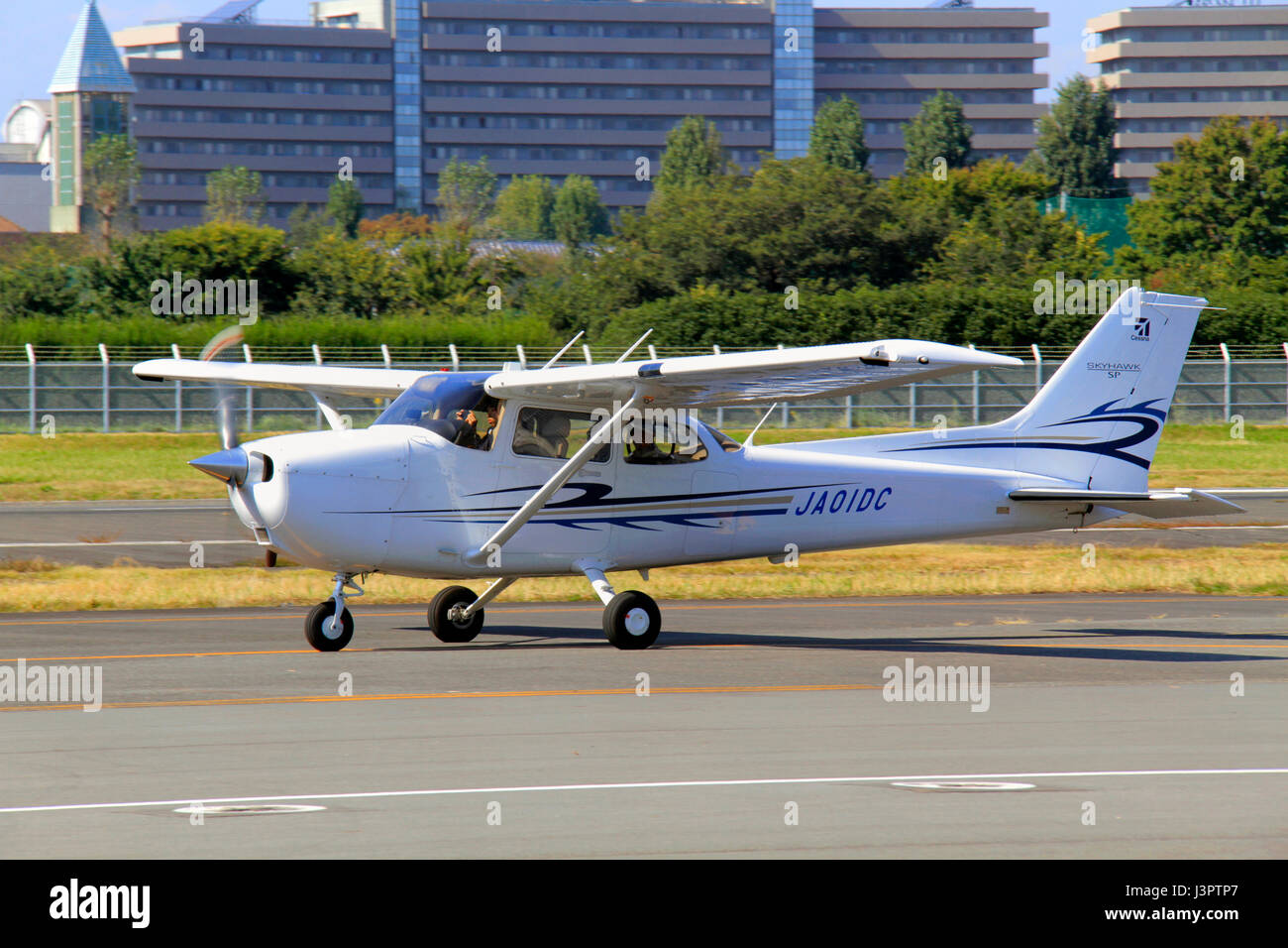 Cessna 172 Skyhawk at Chofu Airport Tokyo Japan Stock Photo