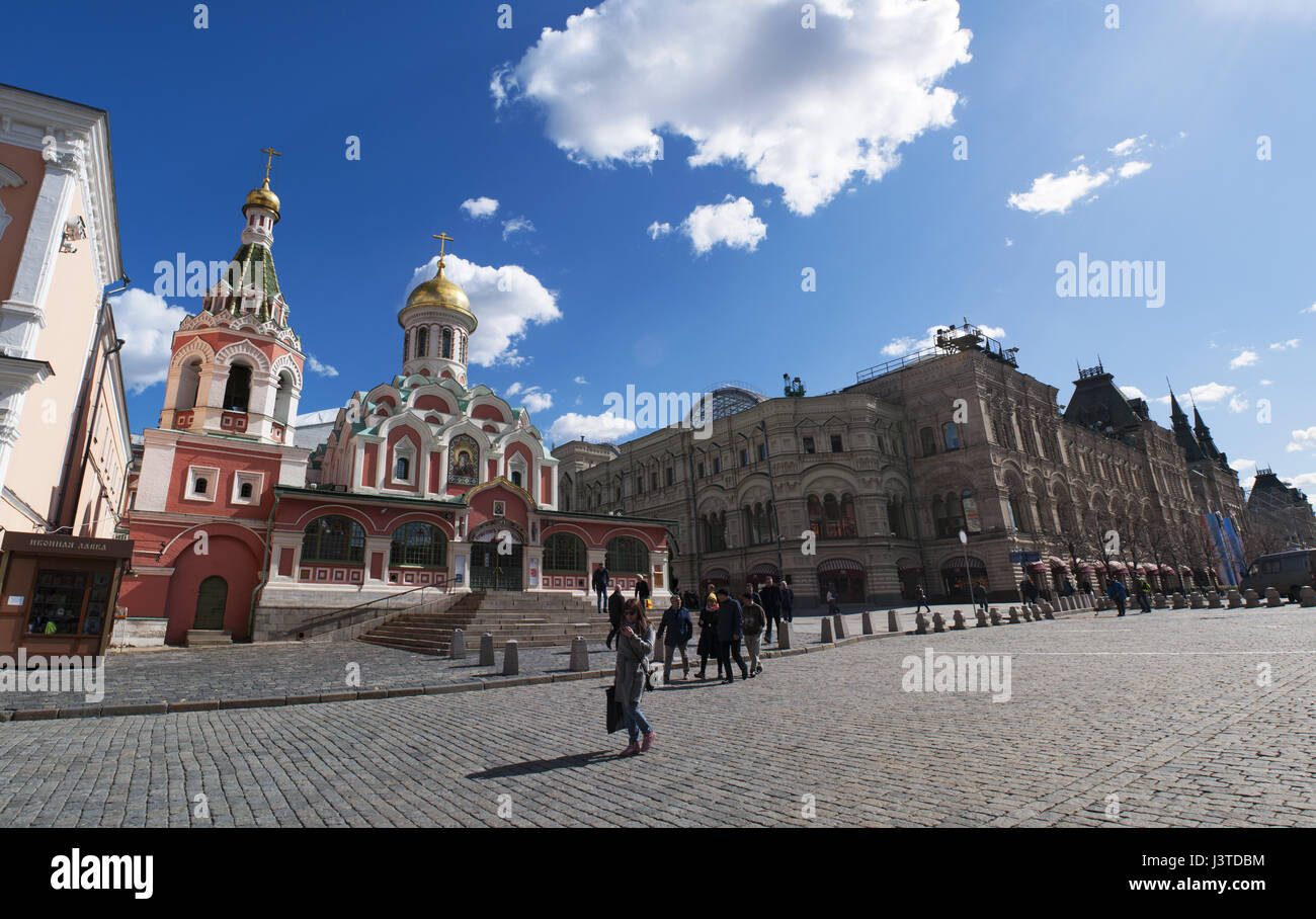 Moscow, Red Square: Kazan Cathedral, known as the Cathedral of Our Lady of Kazan, a Russian Orthodox church, destroyed in 1936, reconsecrated in 1993 Stock Photo