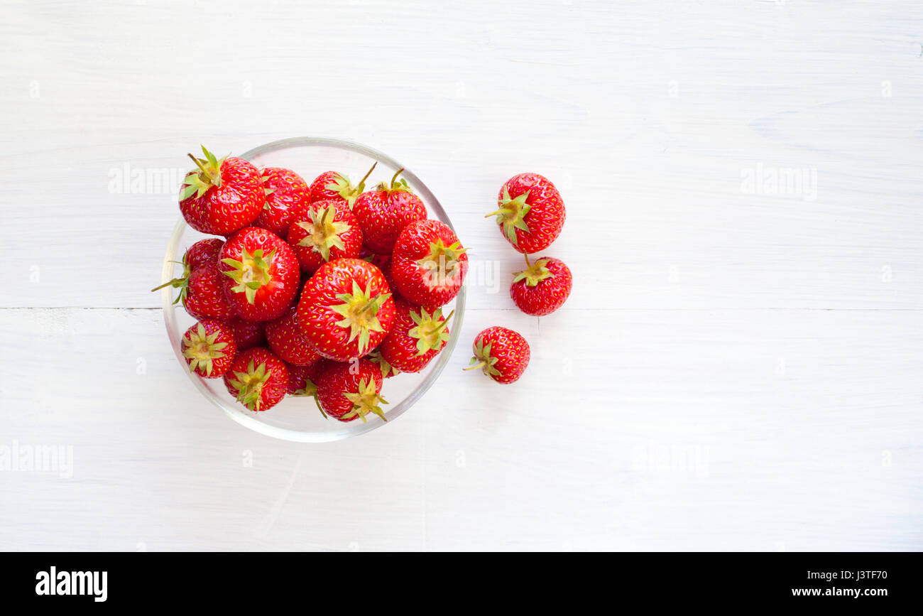 Fresh Strawberries in a glass bowl Stock Photo - Alamy