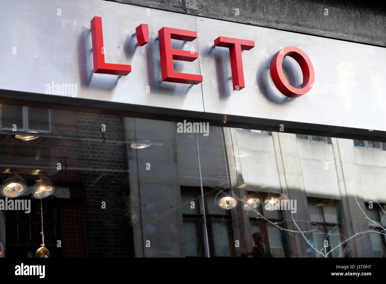 L'ETO Cafe Wardour Street,  Soho London UK   KATHY DEWITT Stock Photo