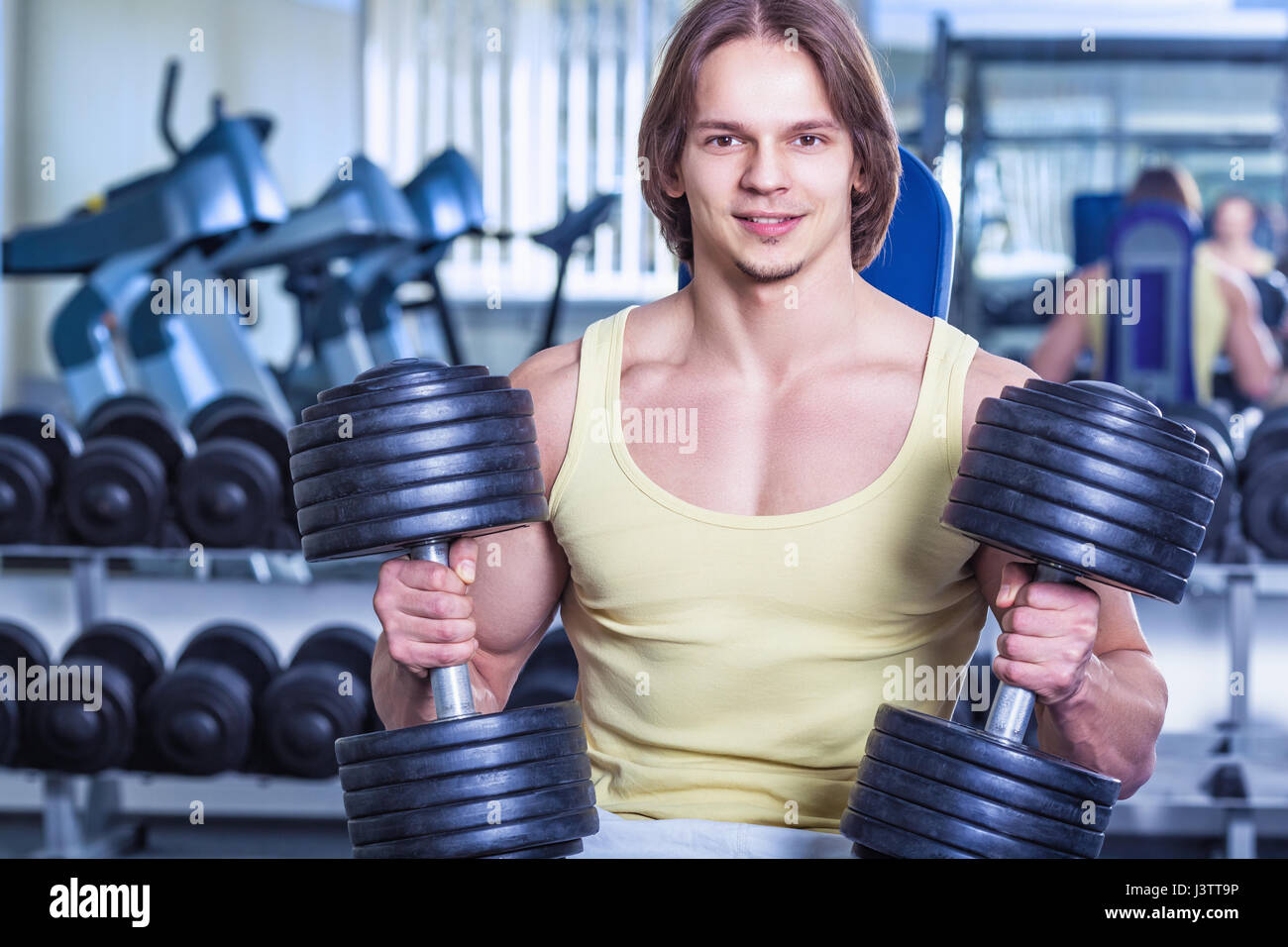 Menacingly. #workout #dumbell #lifting #progres #weightlifting #dumbel