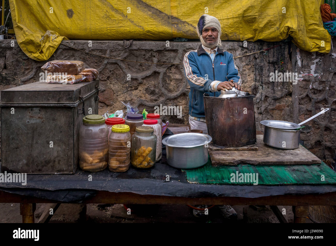 Street trader, Kotla Market, Delhi, India Stock Photo