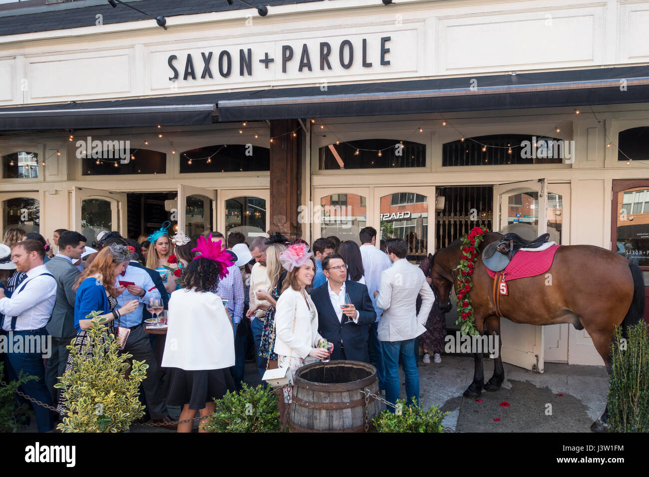 A Run for the Roses party on Kentucky Derby Day at Saxon + Parole, a NoHo restaurant on the Bowery in Lower Manhattan Stock Photo