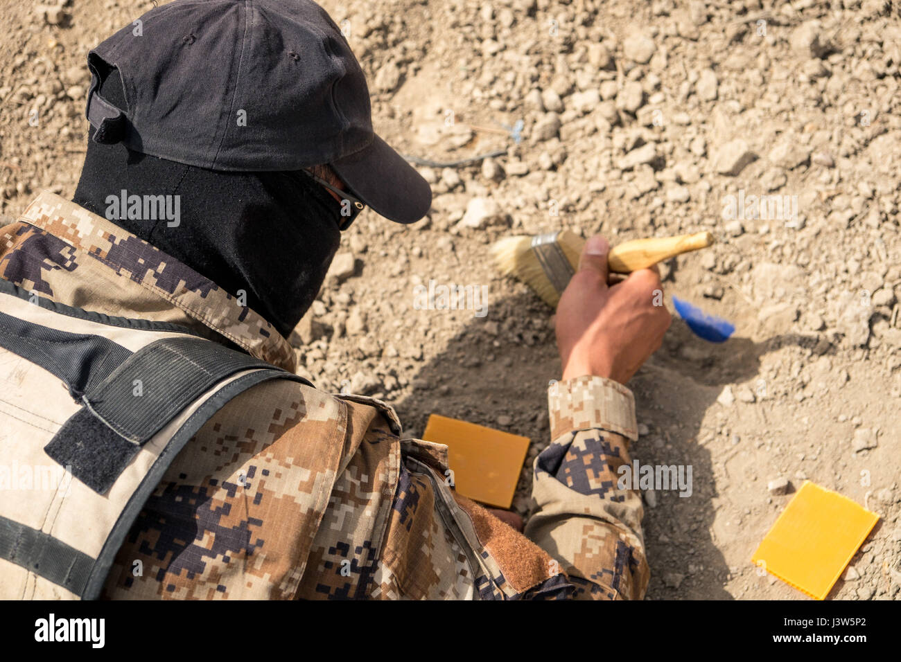 170428NNL576059 Baghdad An Iraqi special operations forces soldier