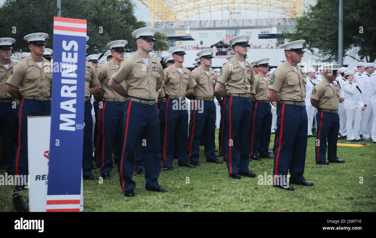 FORT LAUDERDALE, Fla. Marines with 3rd Battalion, 2nd Marine