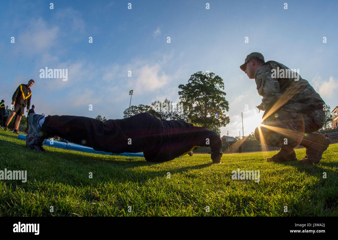 U.S. Army Reserve Sgt. 1st Class Timothy Onderko, of Lawton, Okla ...