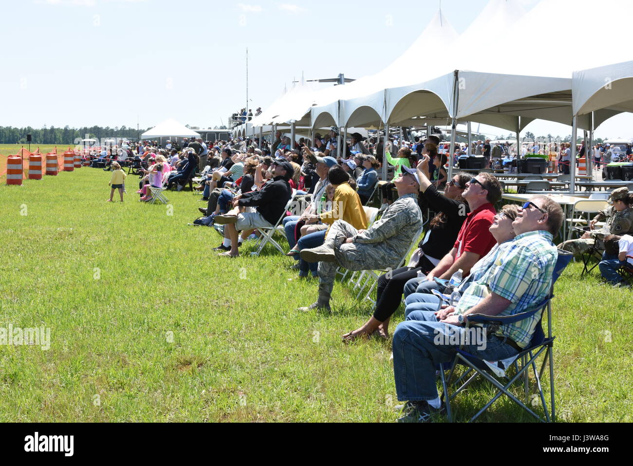 Spectators watch air display hi-res stock photography and images - Alamy