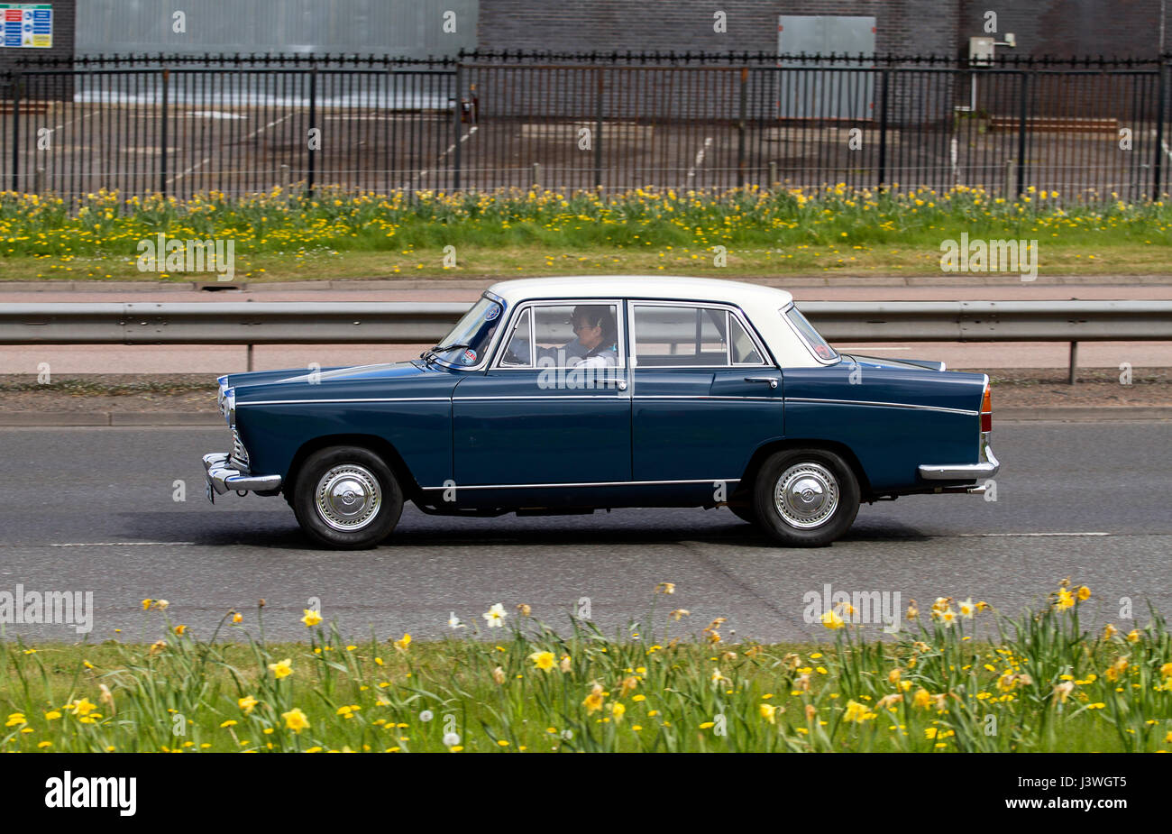 Morris oxford car hires stock photography and images Alamy