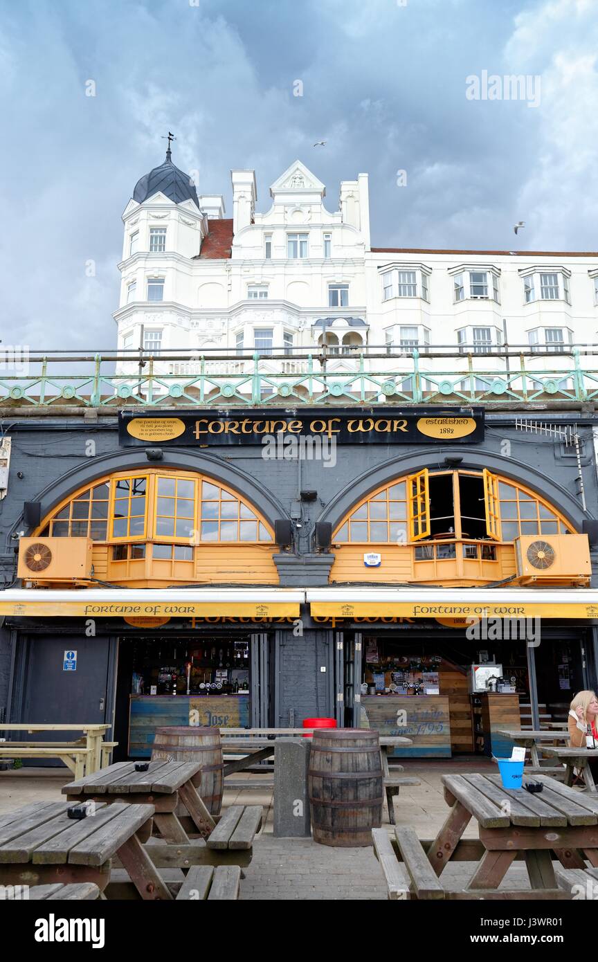 Fortune of War public house on Brighton seafront east Sussex UK Stock Photo