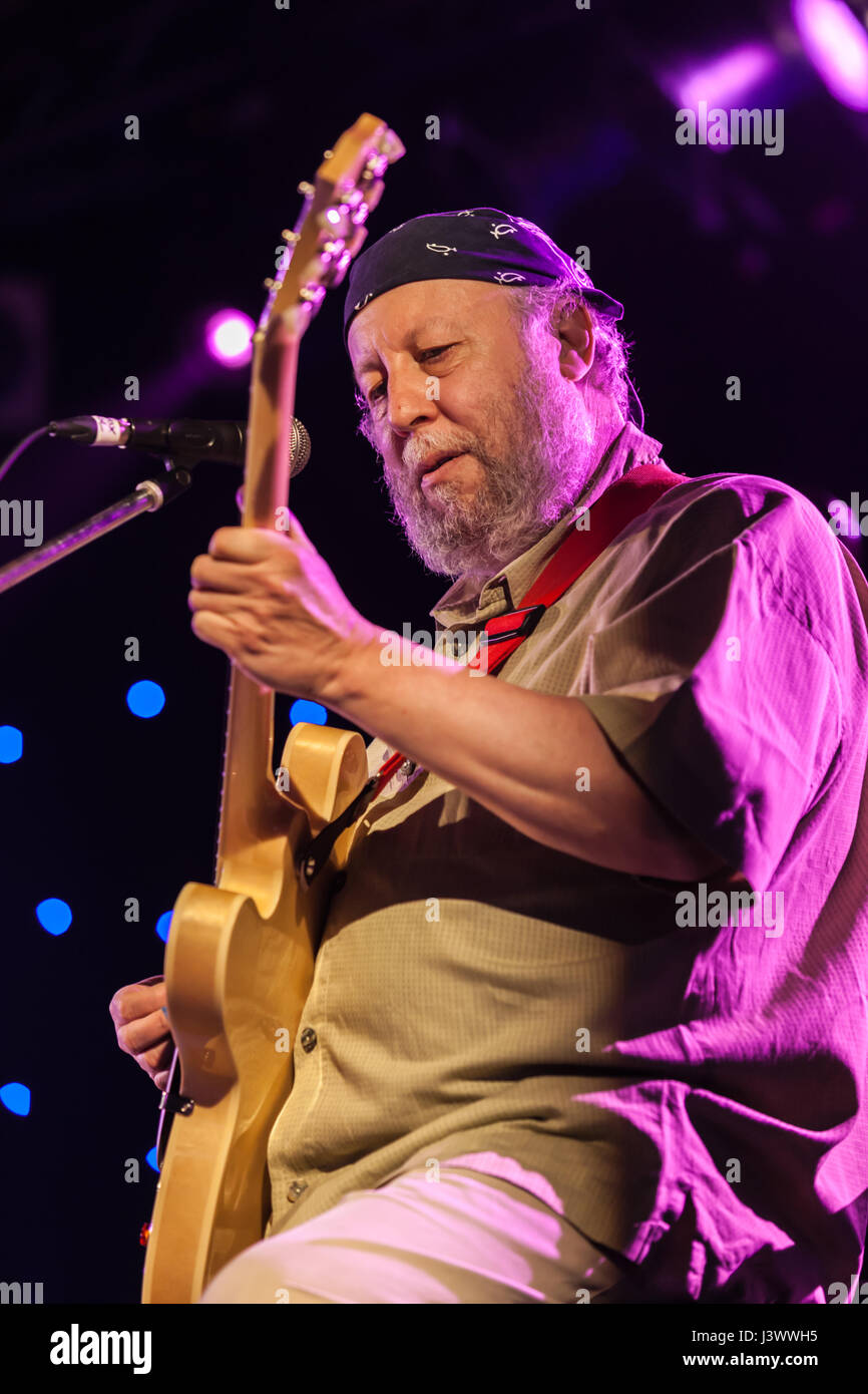 Peter Green, founder of Fleetwood Mac is noted as one of the 'Greatest Guitarists of All Time” and has been an inspiration to guitarists world wide. Stock Photo