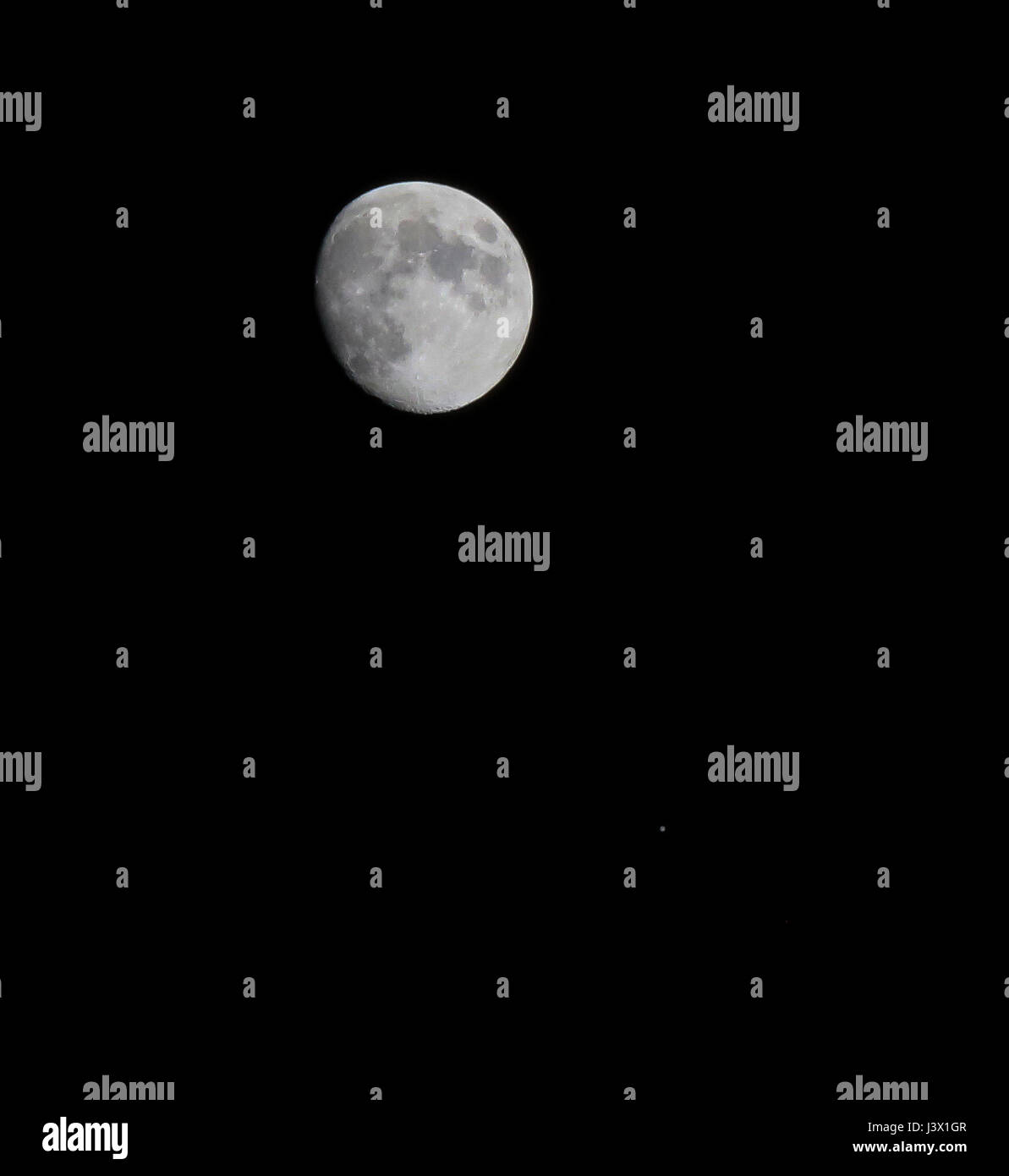 Waxing gibbous moon with jupiter hires stock photography and images