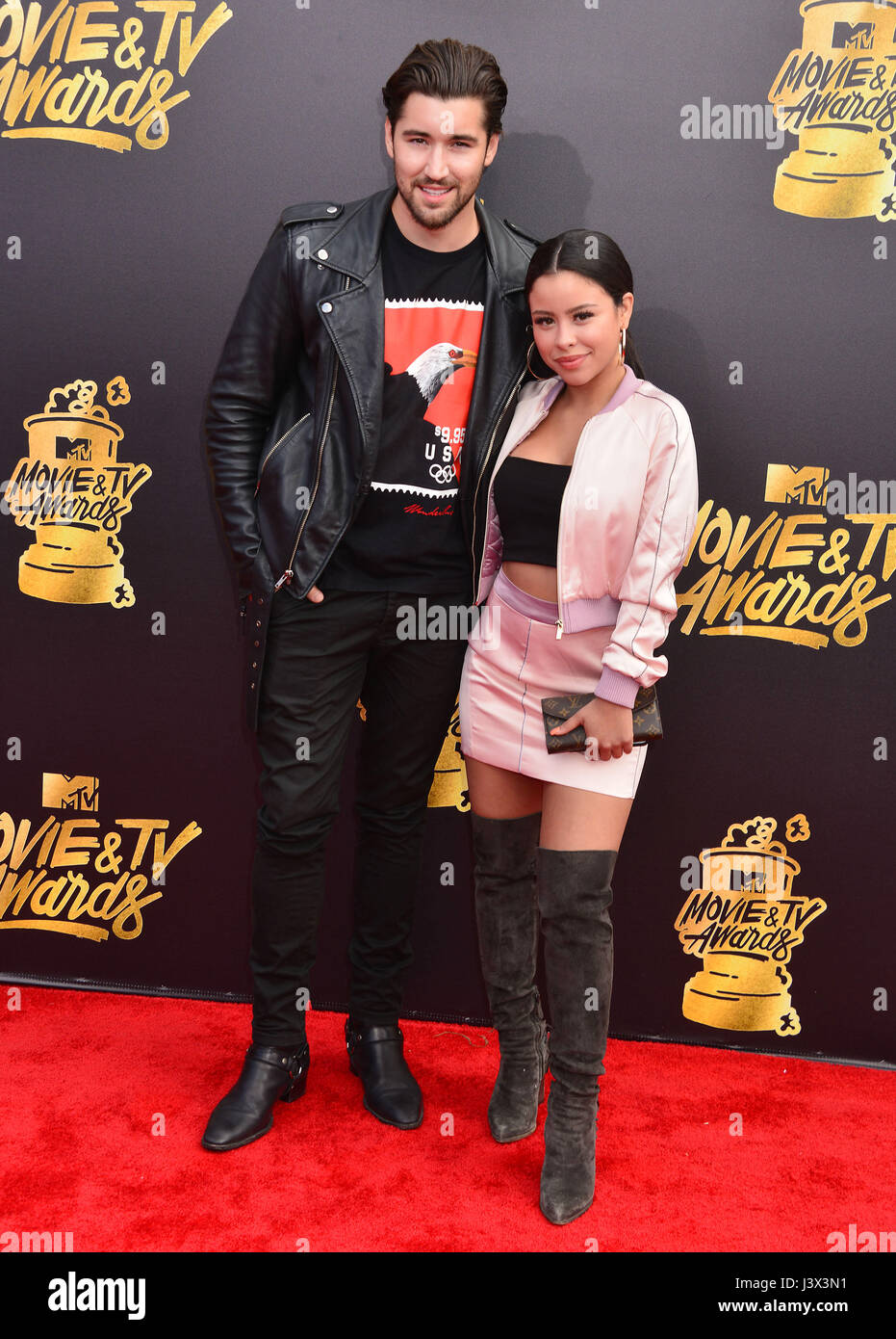 Los Angeles, USA. 07th May, 2017. Jeff Wittek, Cierra Ramirez arrives at  the 2017 MTV Movie And TV Awards at The Shrine Auditorium on May 7, 2017 in  Los Angeles, Credit: Tsuni/USA/Alamy