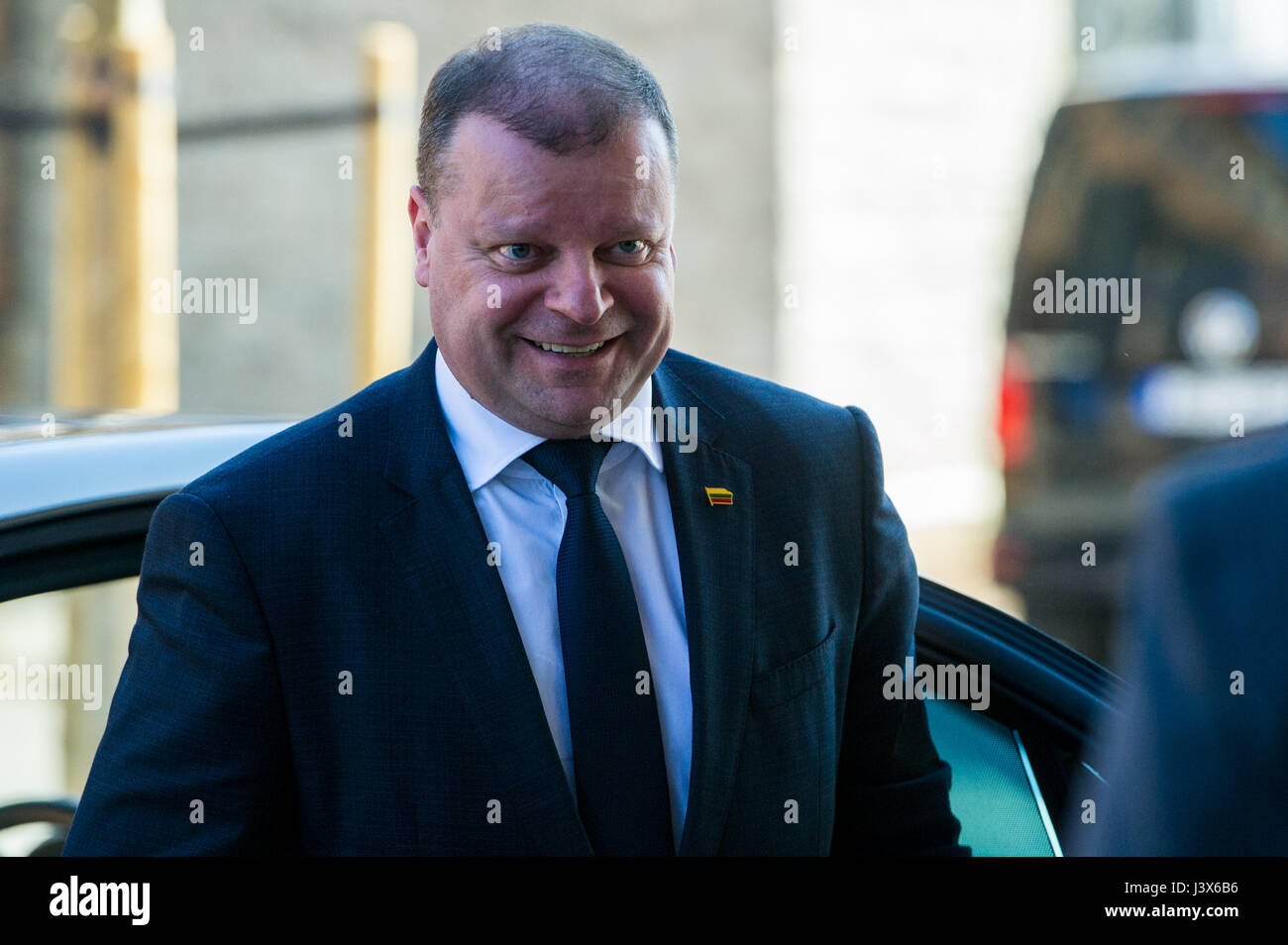 Tallinn, Estonia, 8th May 2017. Lithuania Saulius Skvernelis arrives to a meeting with his Baltics and Polish counterparts. Prime Minister of Estonia Juri Ratas, Prime Minister of Latvia Maris Kucinskis, Prime Minister of Lithuania Saulius Skvernelis and Prime Minister of Poland Beata Szydlo meet in Tallinn today. The topics of the meeting were regional security, energy community, transport connections and the future of the European Union. Credit: Nicolas Bouvy/Alamy Live News Stock Photo