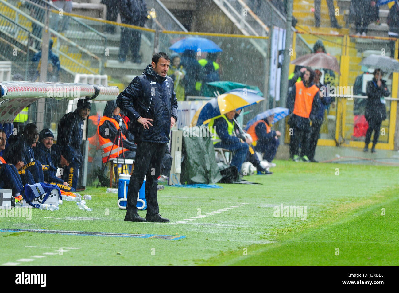 Parma, Italy. 07th May, 2017. Parma Calcio 1913 have lost at Tardini Stadium for 1 to 0 against A.C. Reggiana 1919, the goal was scored by Yves Baraye. (Photo by: Massimo Morelli/Pacific Press) Credit: PACIFIC PRESS/Alamy Live News Stock Photo