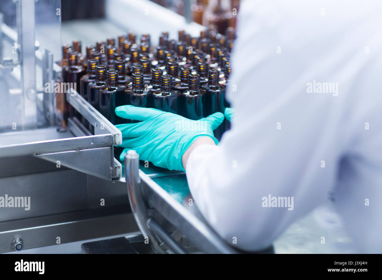 Conveyor belt medicine hires stock photography and images Alamy