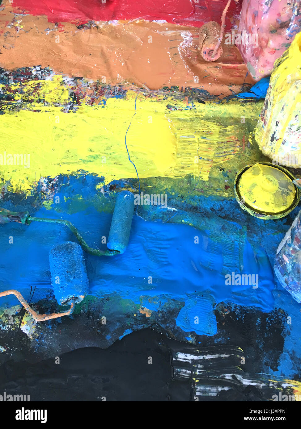 Black paint splatter on table hires stock photography and images Alamy