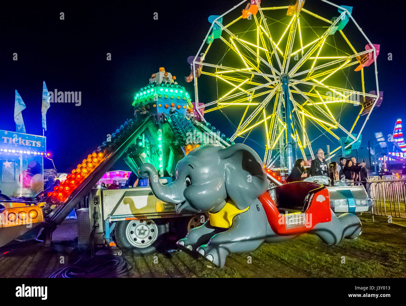 Elephant fair hires stock photography and images Alamy