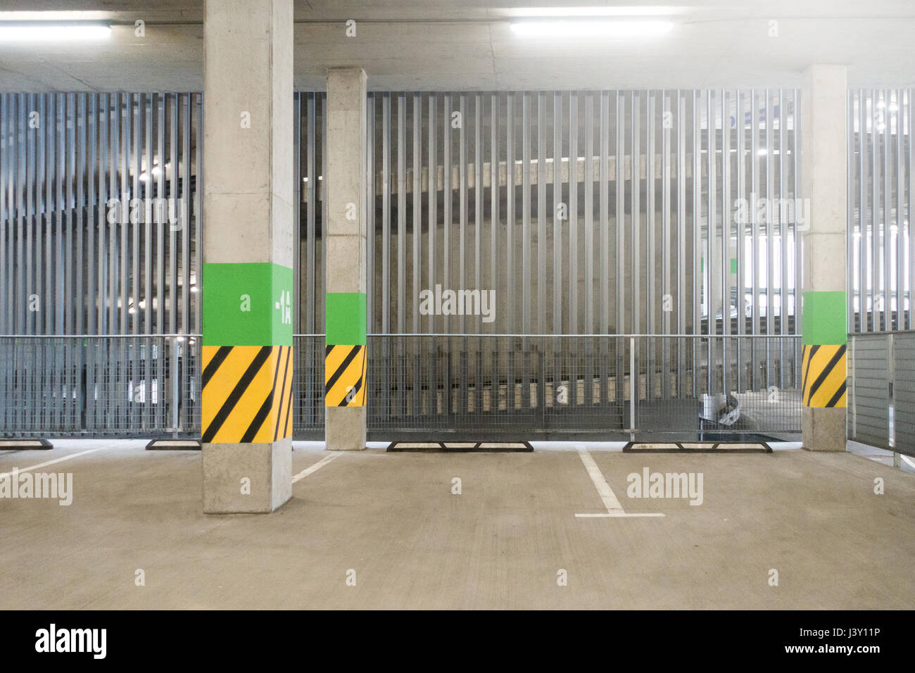Mall Parking Stock Photos Mall Parking Stock Images Alamy