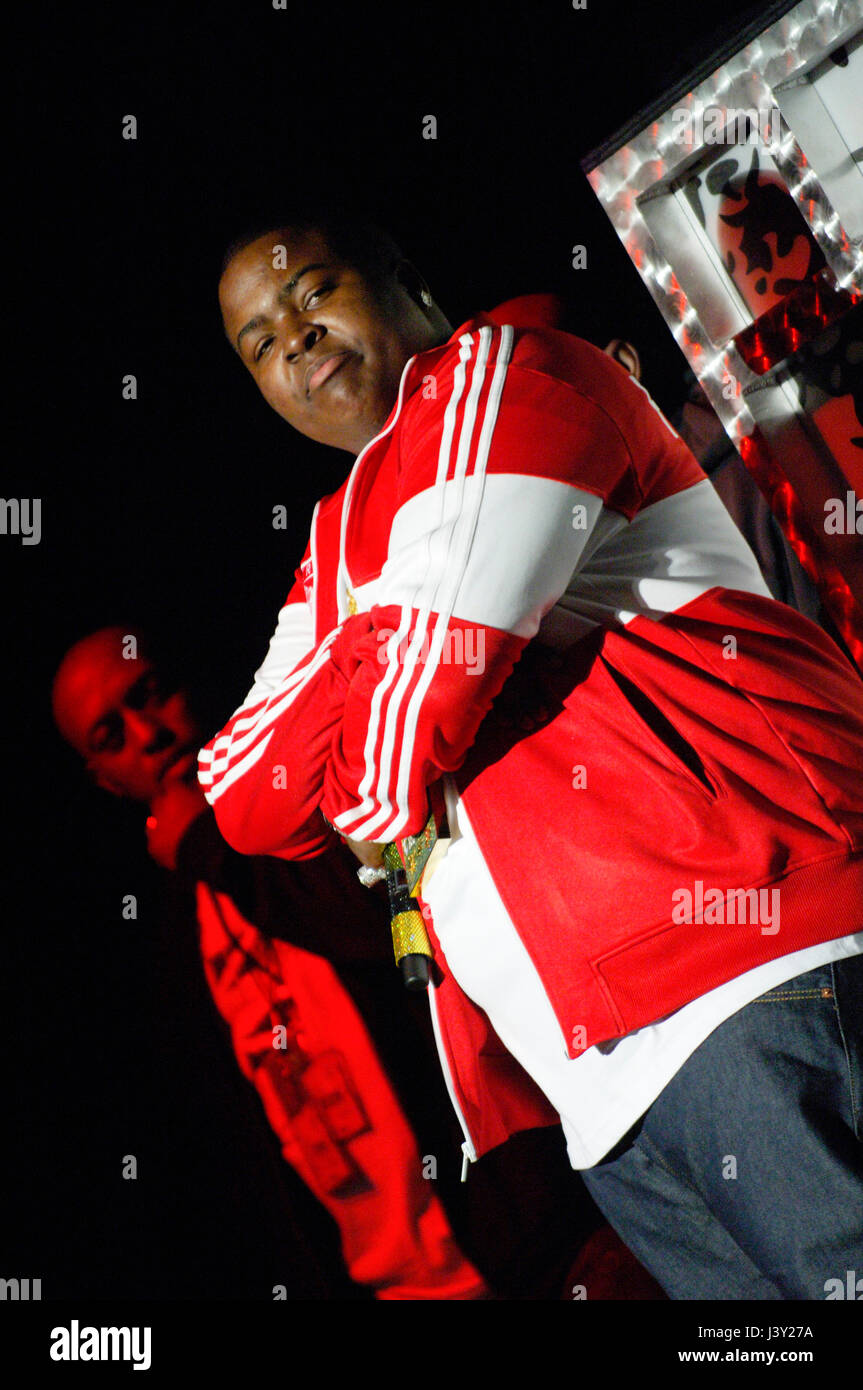 Sean Kingston performing at the Gibson Amphitheatre in Universal City