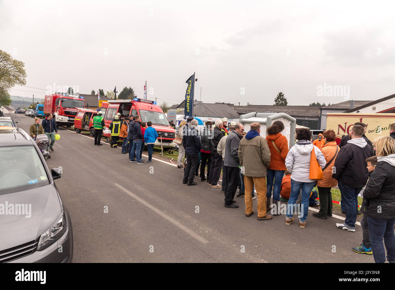 Fireman demonstrate how to handle hazardous material - public demonstration May 2017 in Bleialf, Eifel, Rheinland-Pfalz, Germany, Europe, EU Stock Photo