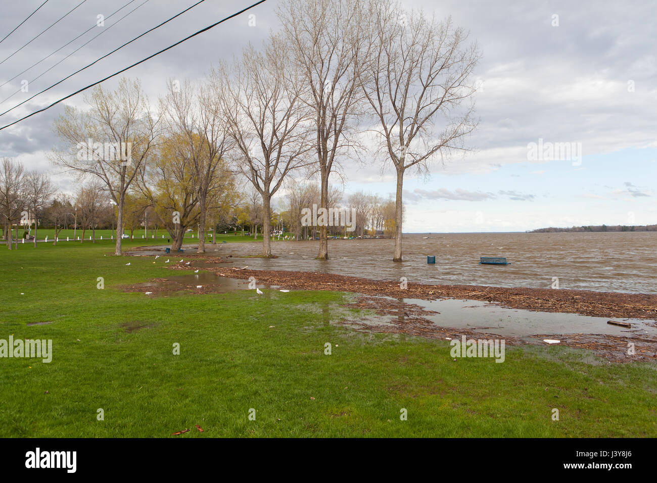 Montreal flooded by Saint Lawrence and its tributaries Stock Photo - Alamy