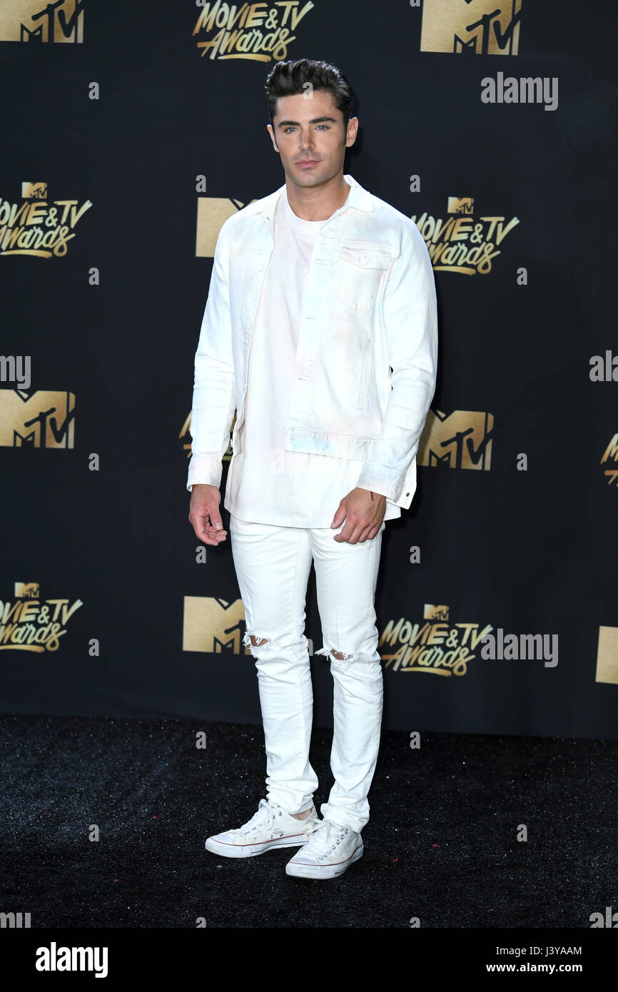 Zac Efron attending the 2017 MTV Movie and TV Awards held at The Shrine Auditorium in Los Angeles, USA. Stock Photo