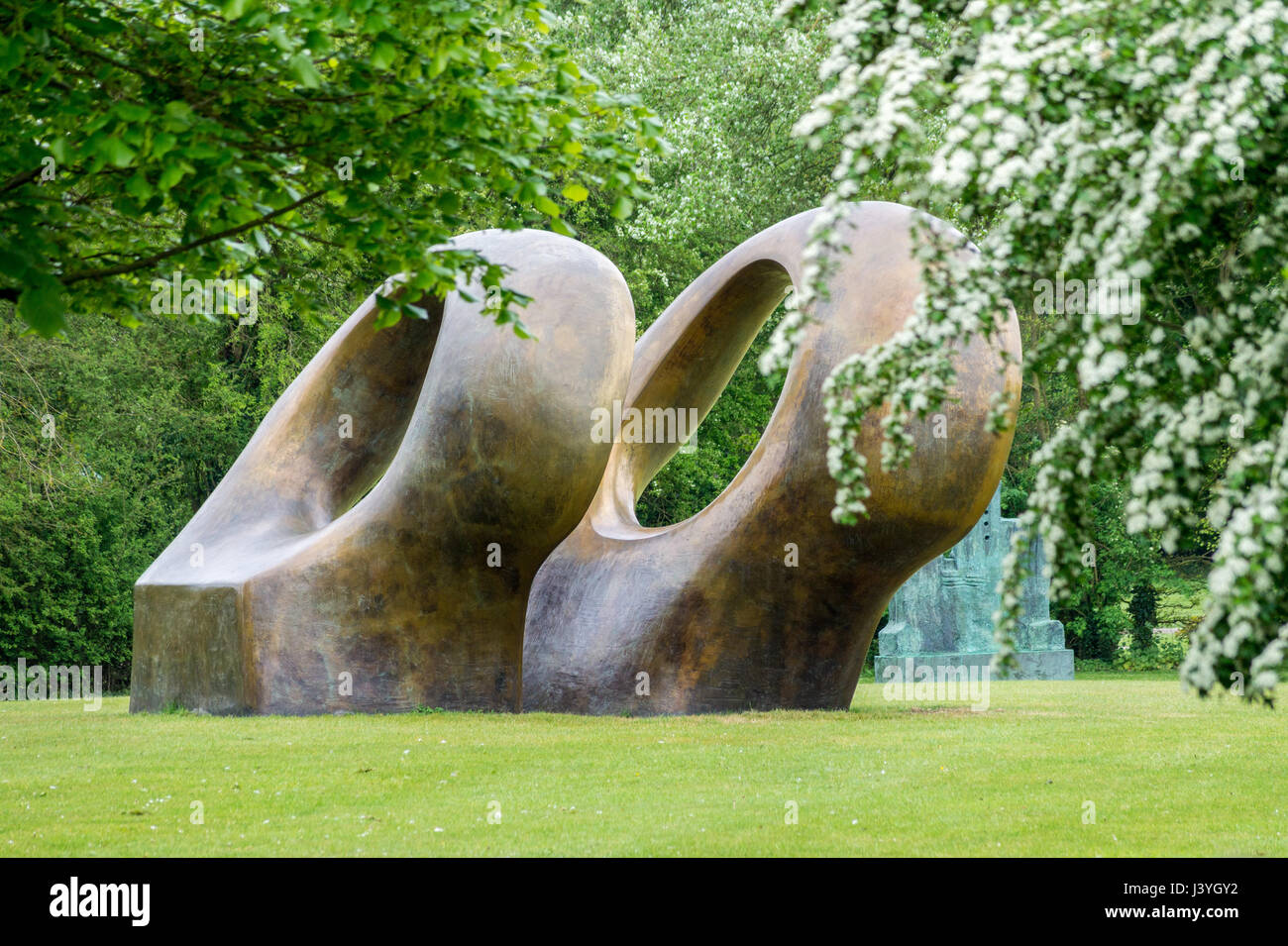 'Double Oval' sculpture by Henry Moore, 1966, Henry Moore Foundation, Perry Green, Hertfordshire, England Stock Photo