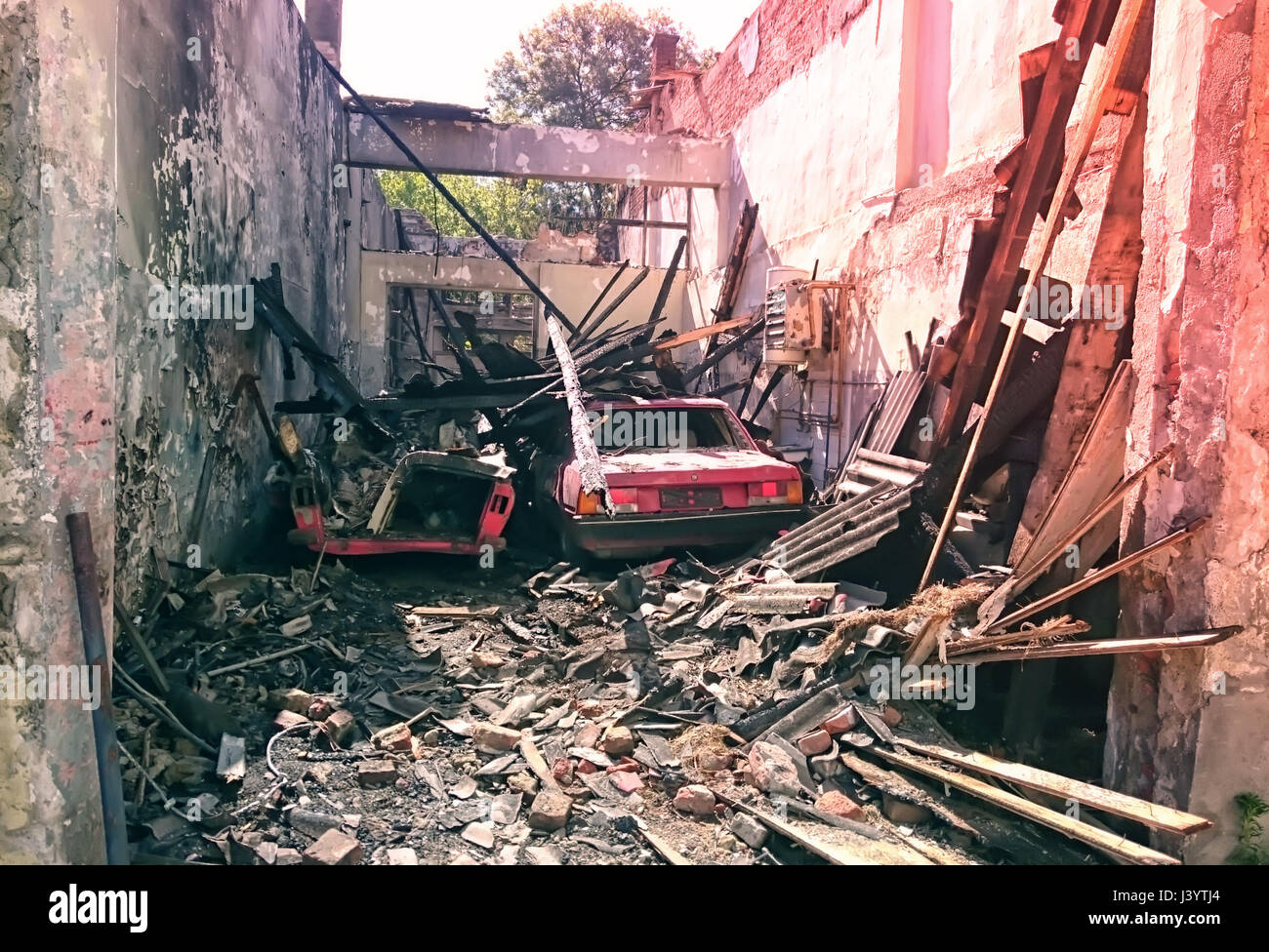 Ruin fire hi-res stock photography and images - Alamy