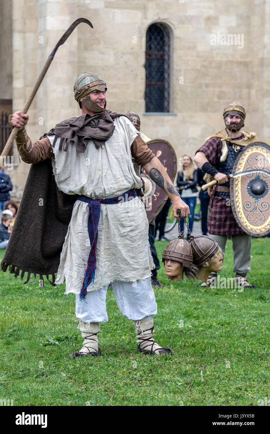 ALBA IULIA, ROMANIA - APRIL 29, 2017: Dacian soldier in battle costume,  present at APULUM ROMAN FESTIVAL, organized by the City Hall Stock Photo -  Alamy