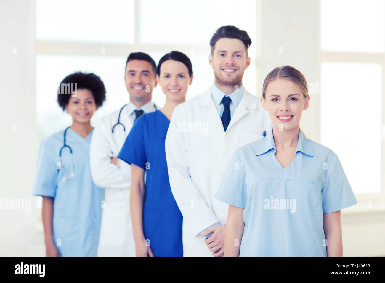 Group doctors nurses hospital hi-res stock photography and images - Alamy