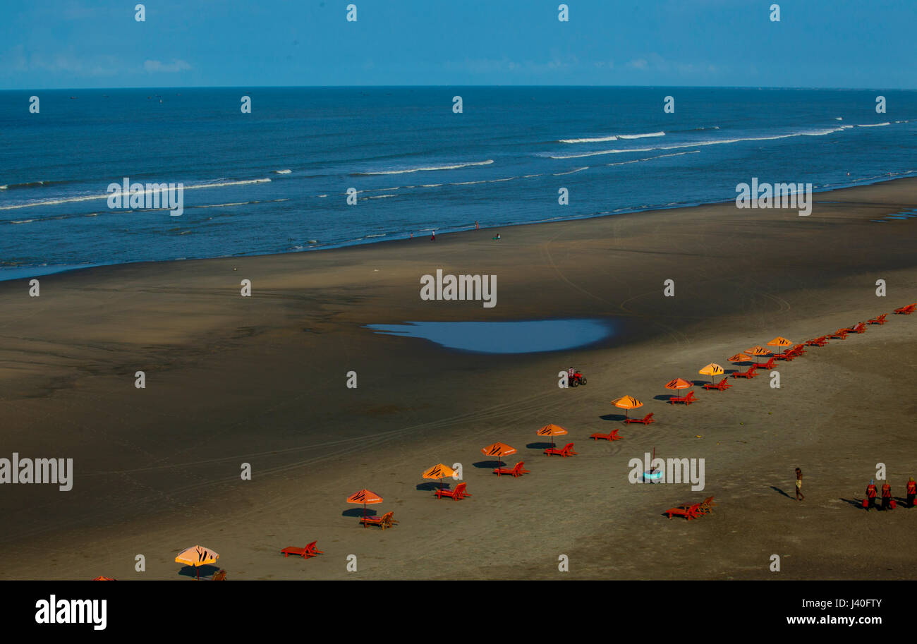 The Cox’s Bazar sea beach, the longest unbroken sea beach in the world. Cox’s Bazar, Bangladesh. Stock Photo