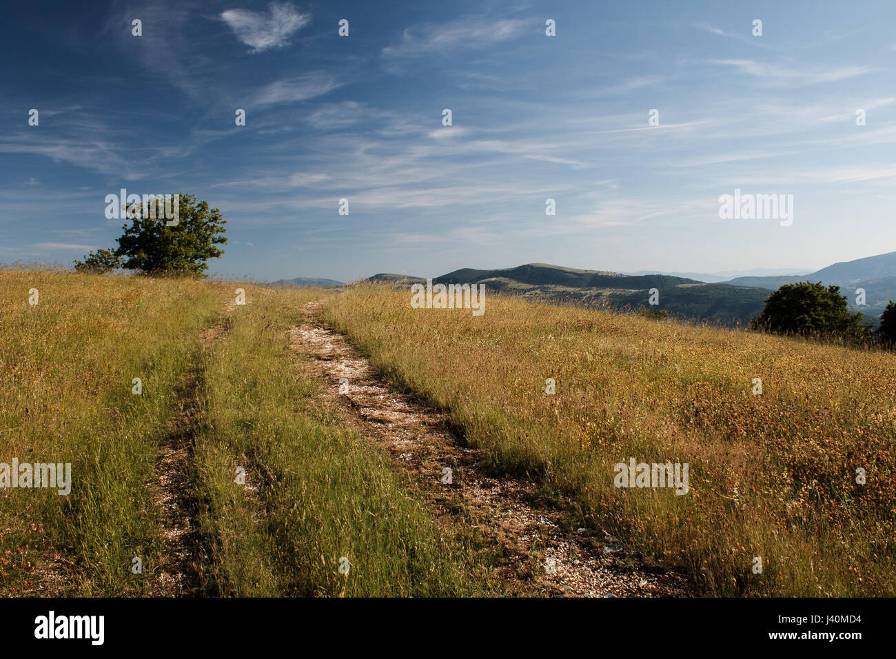 Sky sentieri hi-res stock photography and images - Alamy