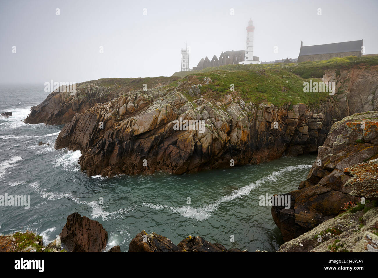 Pointe Saint Mathieu, lighthouse in Plougonvelin, Finistere, Pays d ...