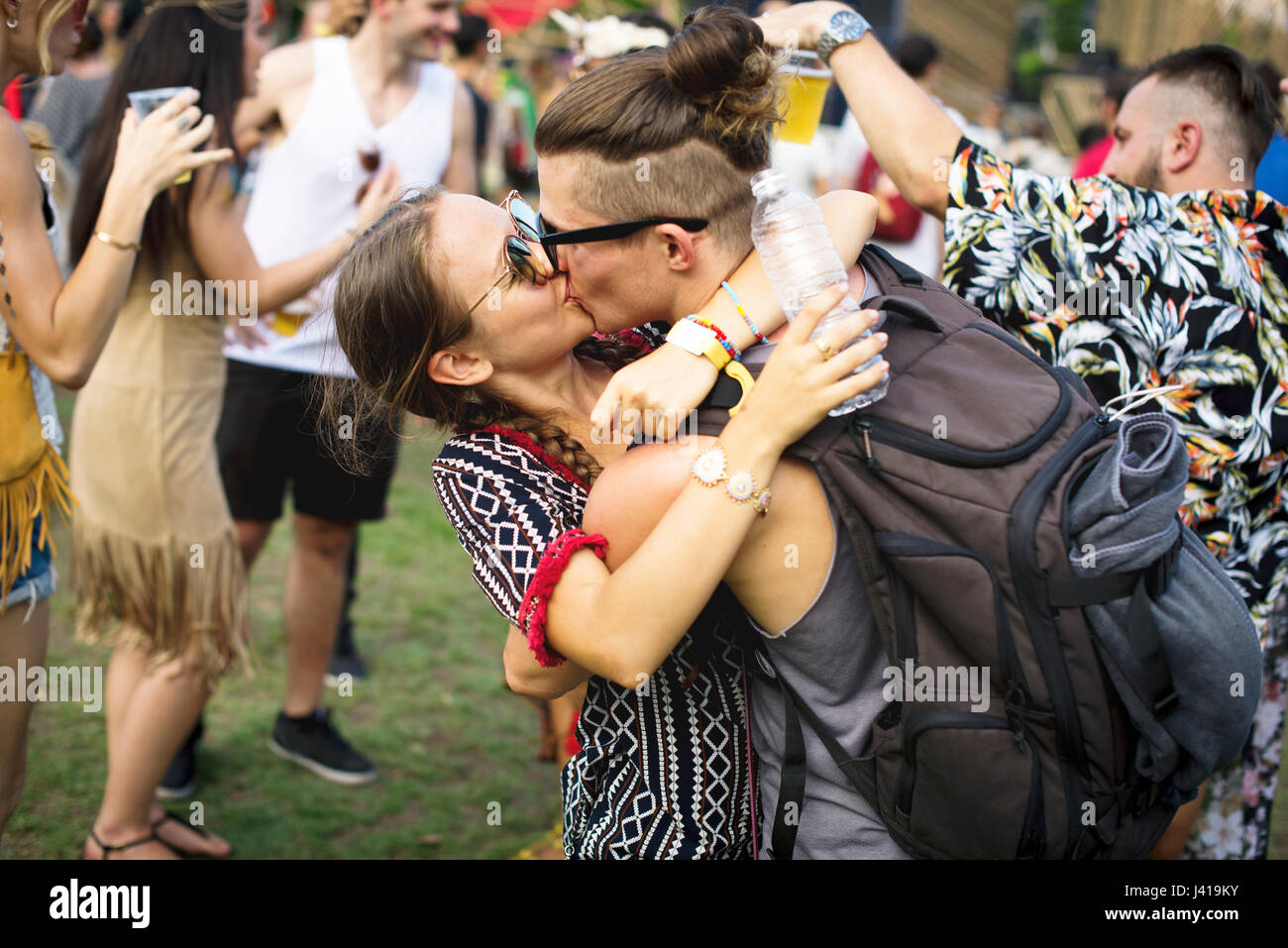 Couple enjoying music concert hi-res stock photography and images - Alamy
