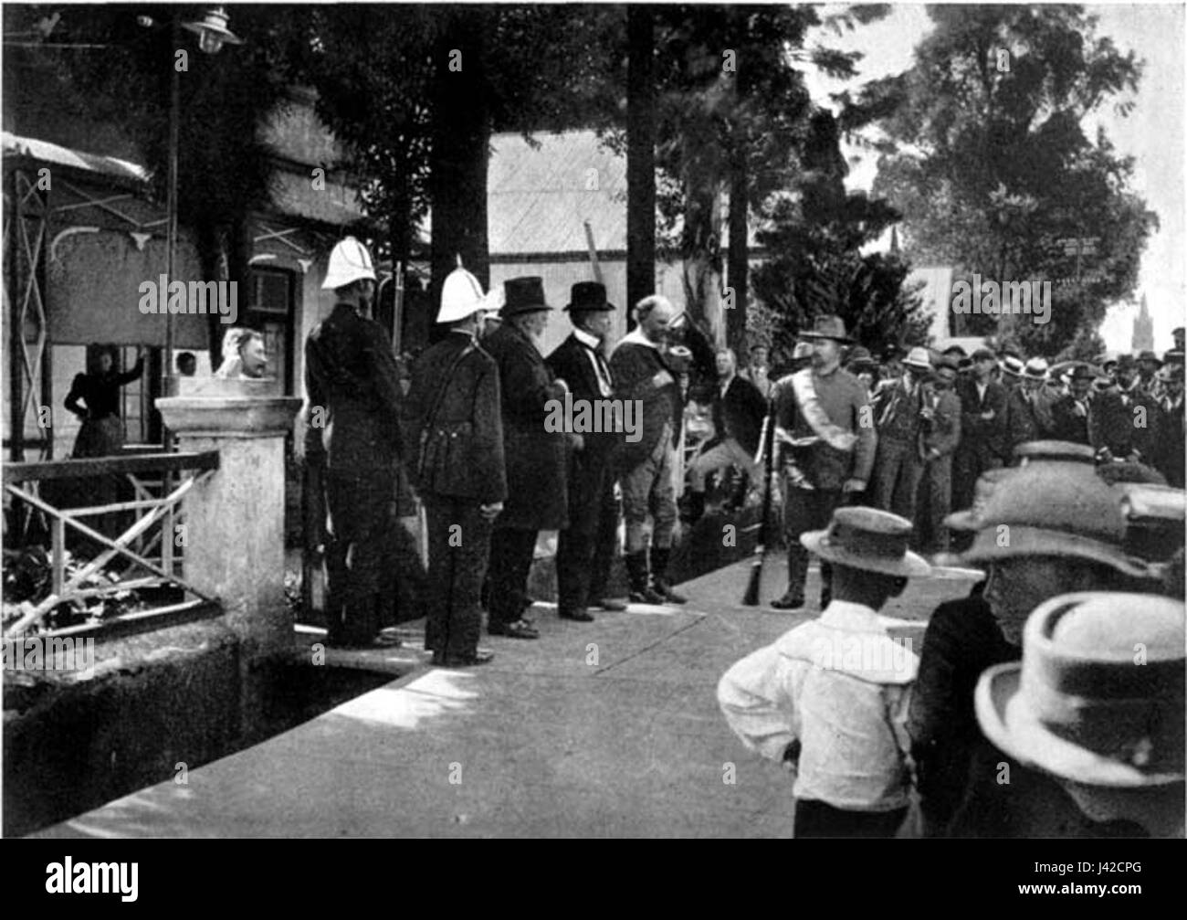 Africa volunteer Black and White Stock Photos & Images - Alamy
